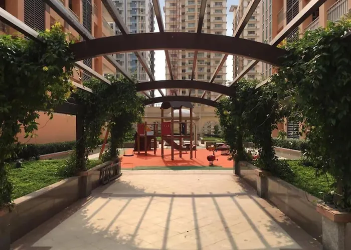 Bgc Luxury Apartment With Own Pa